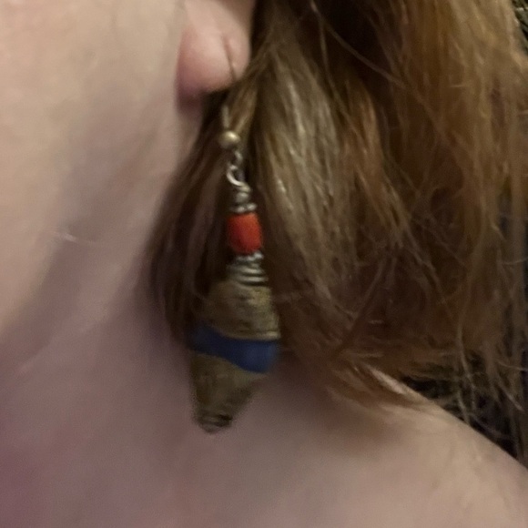 NEPALESE earrings, waisted (smaller in middle) semiprecious - Picture 4 of 4